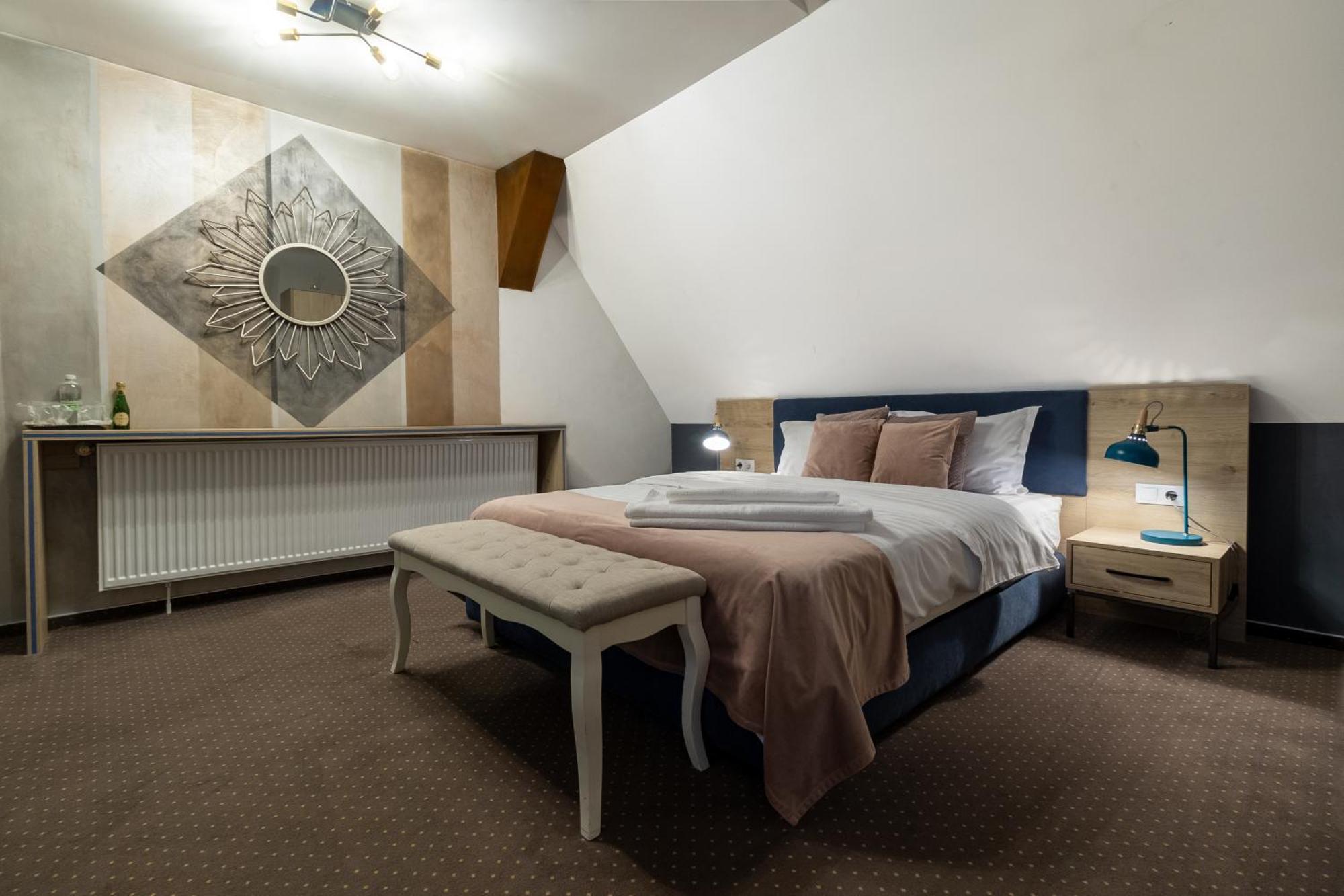Отель Lumiere House Сибиу Экстерьер фото