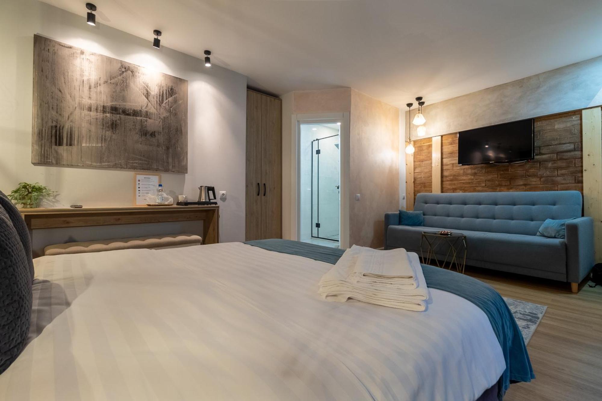 Отель Lumiere House Сибиу Экстерьер фото