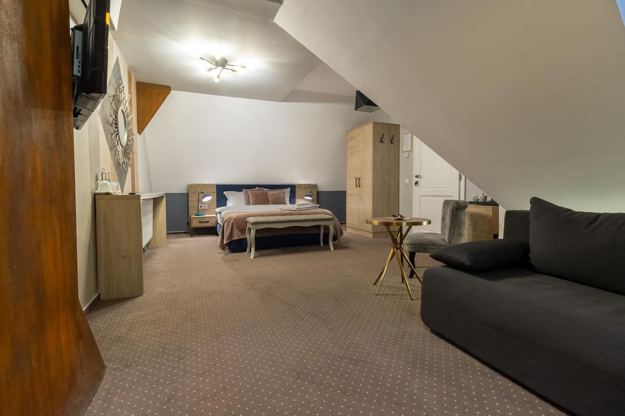 Отель Lumiere House Сибиу Экстерьер фото