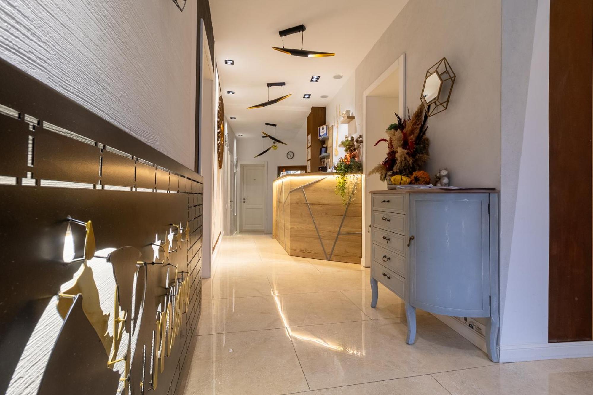 Отель Lumiere House Сибиу Экстерьер фото